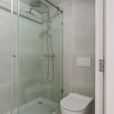 Apartment The Travelers Terrace, 2br In Belem *