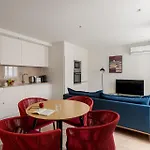 Daire The Travelers Terrace, 2br In