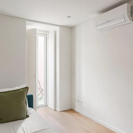 The Travelers Terrace, 2br In Appartement Lissabon